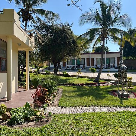 New Giraffe House Vilanculos Exterior foto