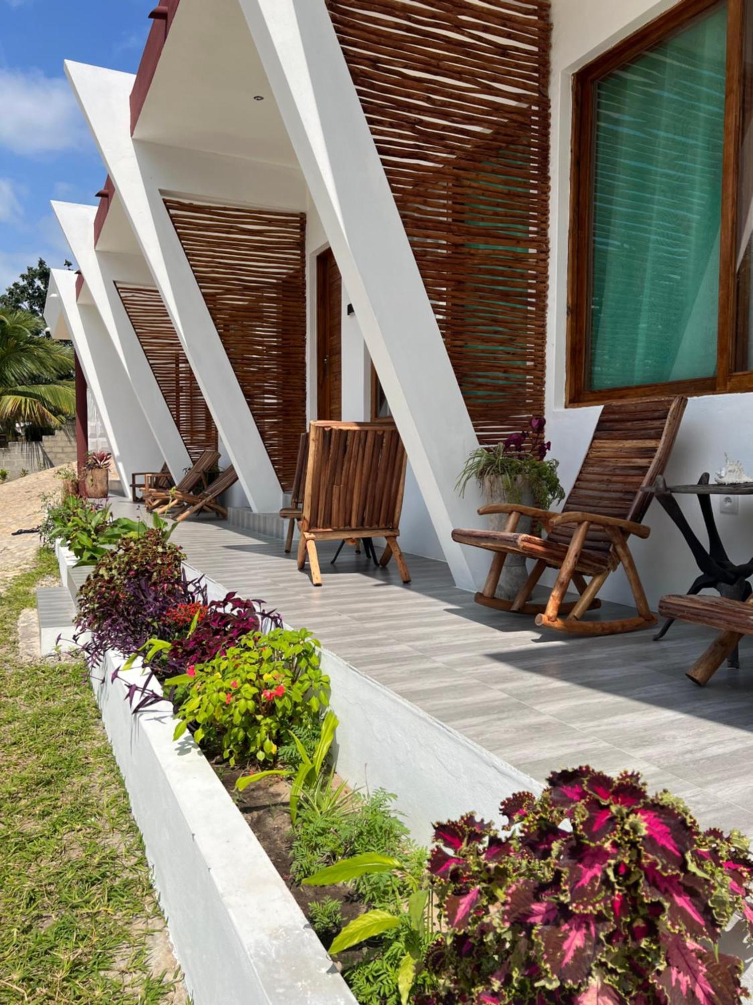 New Giraffe House Vilanculos Exterior foto